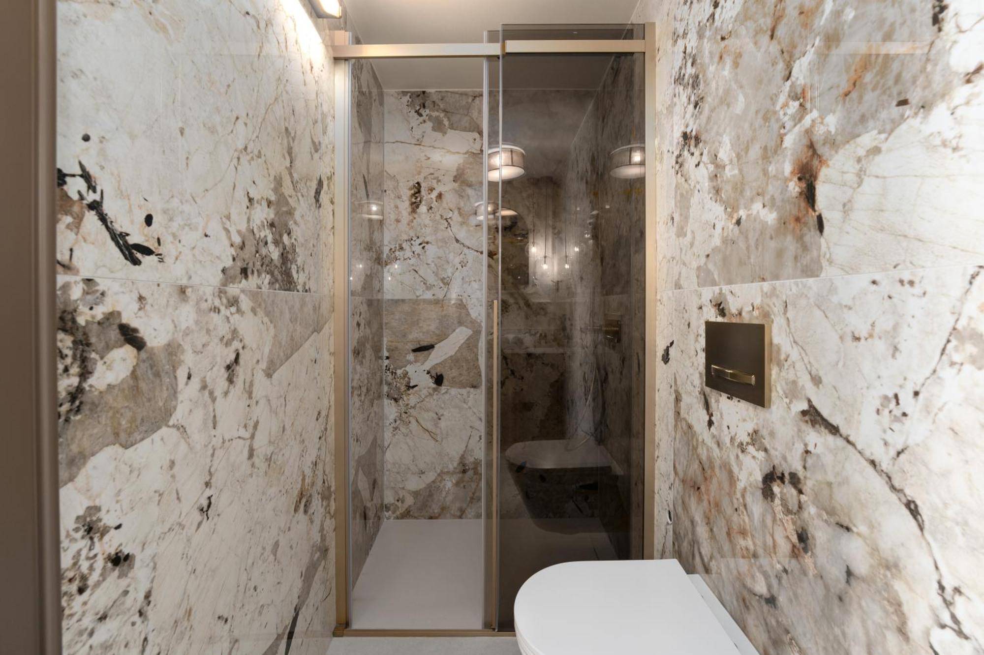 Silent Stone Apartment เวอร์ซาร์ ภายนอก รูปภาพ