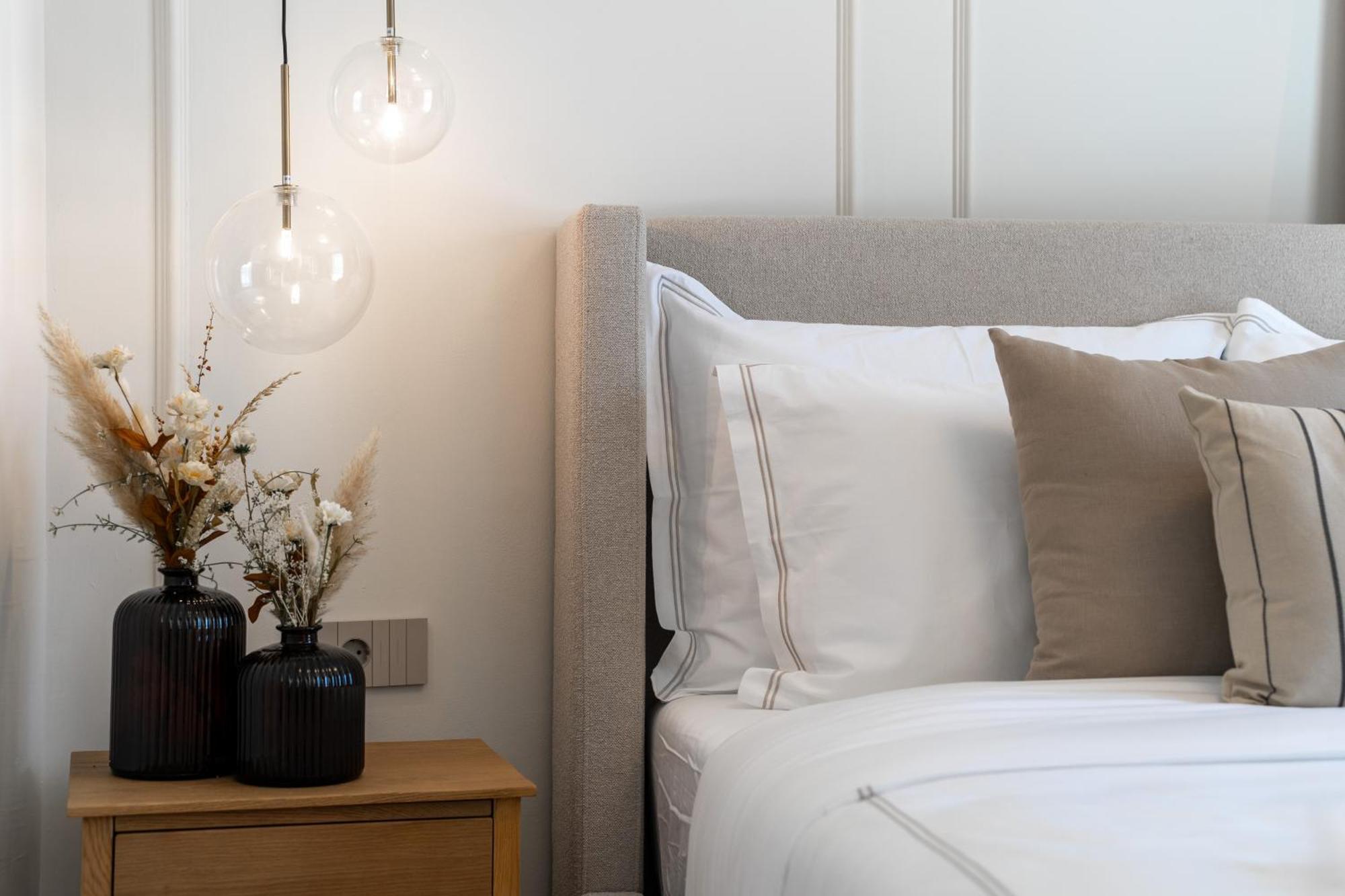 Silent Stone Apartment เวอร์ซาร์ ภายนอก รูปภาพ