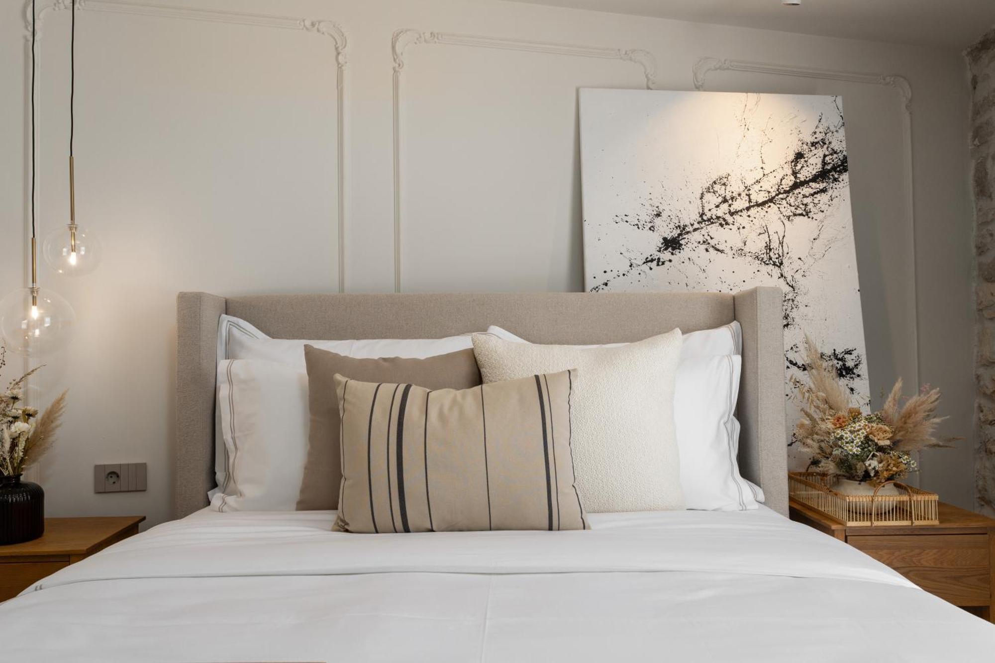 Silent Stone Apartment เวอร์ซาร์ ภายนอก รูปภาพ